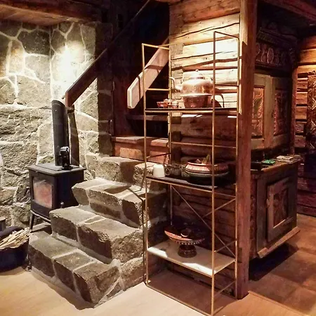 Hébergement de vacances Timber With Stone Fireplace And Fell Views Flesberg