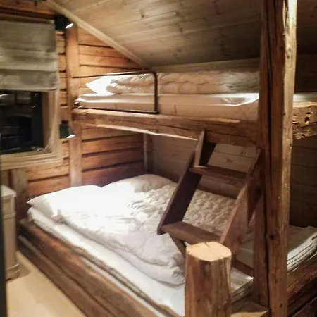 Hébergement de vacances Timber With Stone Fireplace And Fell Views *