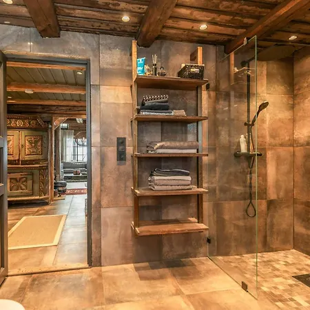 Hébergement de vacances Timber With Stone Fireplace And Fell Views